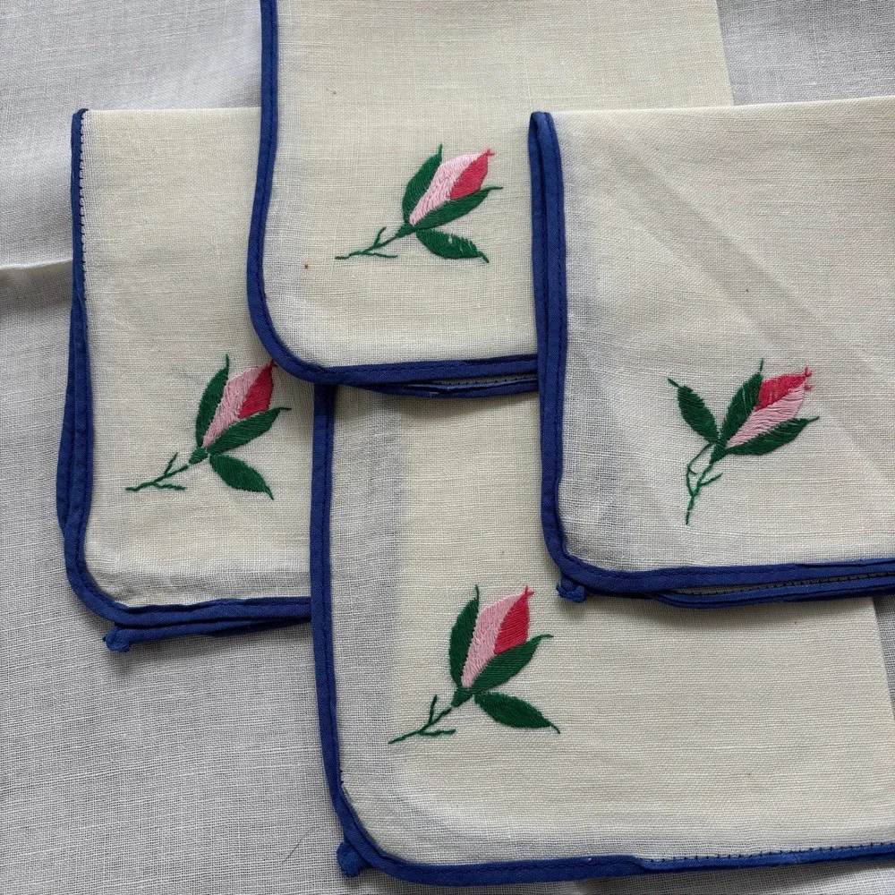 Vintage Embroidered Linen Tablecloth and Napkins Set Floral Blue Trim 5pc